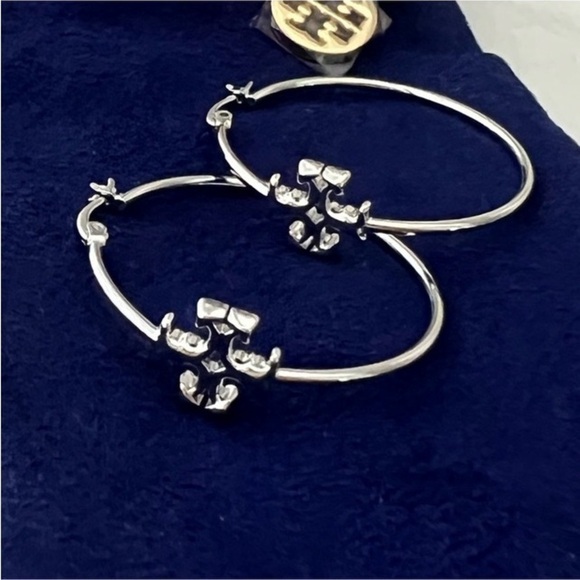 Tory Burch Eleanor Hoops Silver - Picture 10 of 11